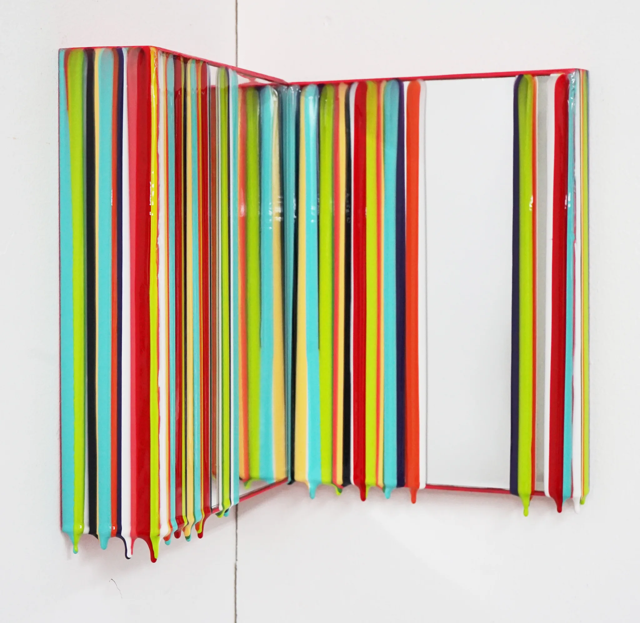 Trace of Sans, 25.5x21,25.5x24cm, Acrylic,mirror & resin on panel,2021 (2).JPG